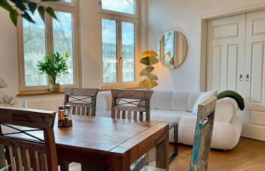 Modernes City-Apartment mit Blick in den Park und 2 Bäder H9 - Photo 1