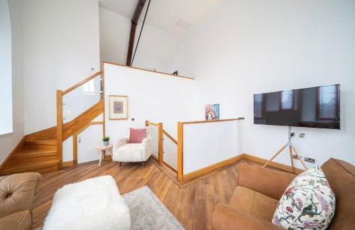 The Church Front - Photo 26