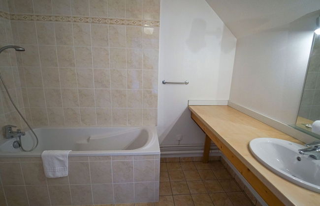 Holiday Home in Haute-savoie Near Lake Annecy - Photo 9