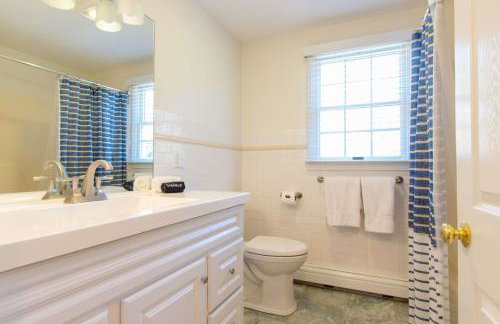 Spacious w Beautiful Yard & Dogs Welcome - Foto 15