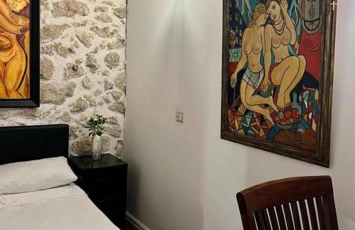 Art House Pagoi Sleeps 6 Parking 5 min to Beach - Photo 16