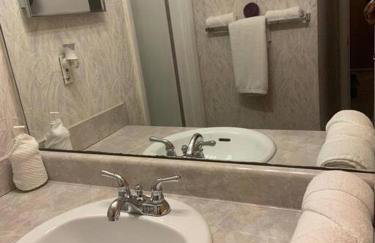 #2BR Cozy Villa - Mins to Historic STM Amusement Park! - Foto 38