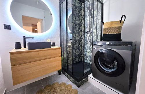 Gîte Forestier - T2 Cosy avec Terrasse & 2 Parkings privatifs -Centre ville - Foto 3