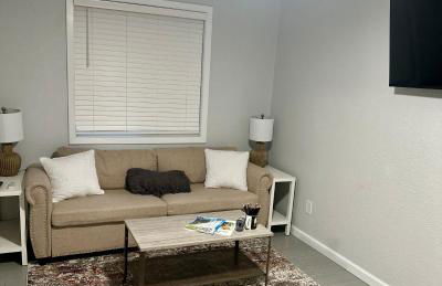 New, Fun-Size Benbow House! - Foto 16