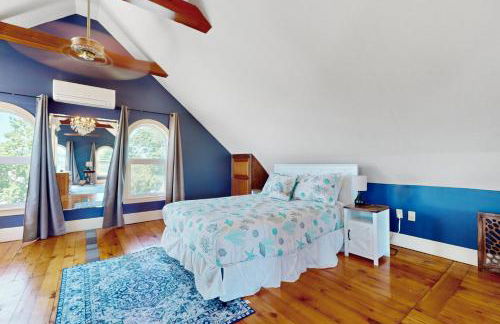 Longview House - Photo 11