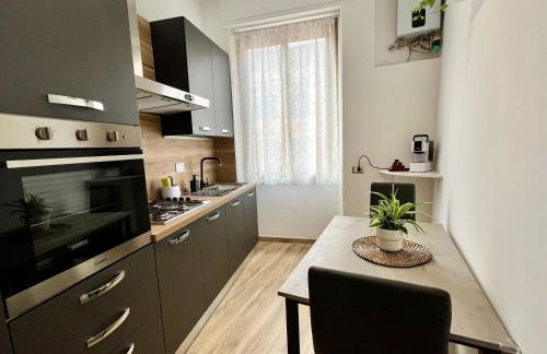 PyramidHouse Rome - Apartment 100mq with View - 2km from the Colosseum - Foto 15