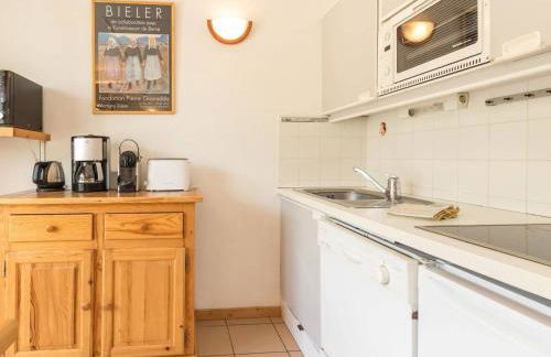 Appartement lumineux 3 pièces proche télécabine et commerces avec piscine chauffée - FR-1-330F-34 - Photo 9