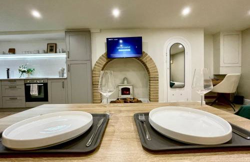 A2 HighTown Apartment, Steps from Luton Train Station - Foto 20