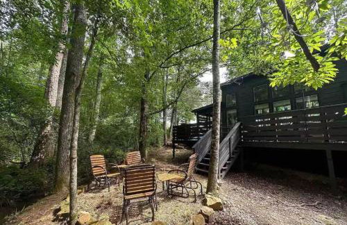 Blueberry Farm Cottage, Hot Tub, Creek, Game Room - Foto 42