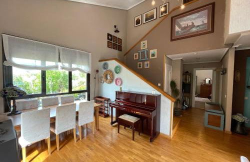 Four Bedroom Chalet with Private Pool in the Heart of Rioja Alavesa - Photo 8