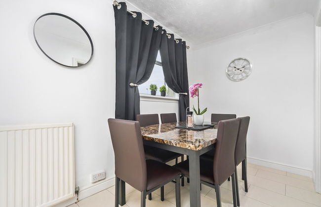 Rothesay House by Klass Living - Photo 18