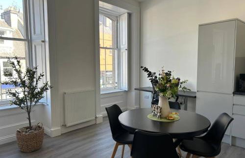 Family - Parking - Central - Wifi - Sleeps 4 - Foto 3