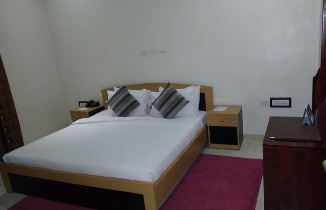 AES Luxury Apartments - Foto 14