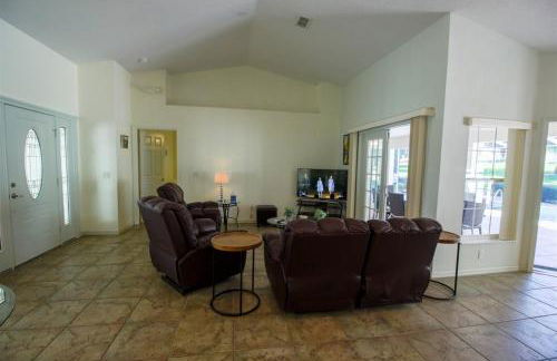 Hernando 4BR-3BA Private Pool Oasis - Photo 8