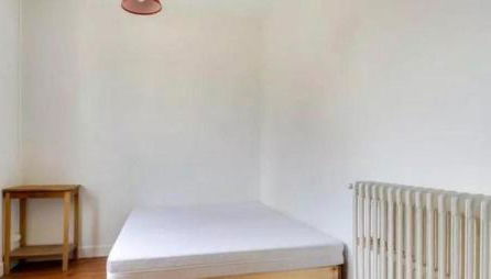 Chambre chez l'habitant dans un appartement à 2 pas de la gare SNCF et à 300m de la gare routière - Foto 4