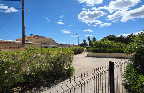 Grand Studio aux Salins - climatisation - terrasse - 90m de la mer - Foto 20