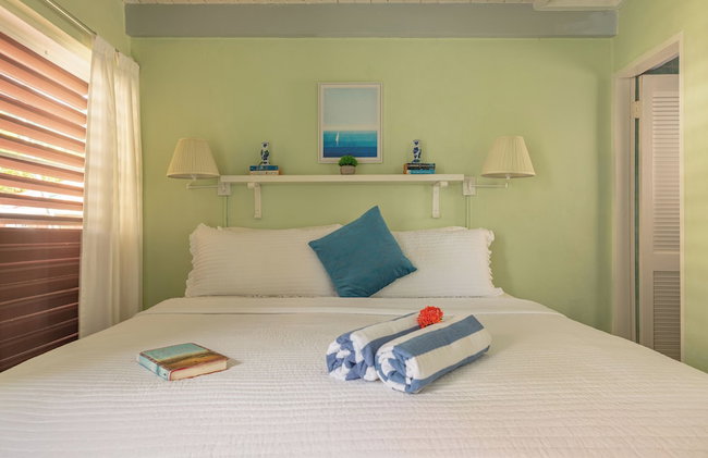 Fort Recovery Beachfront Villa & Suites Hotel - Photo 18