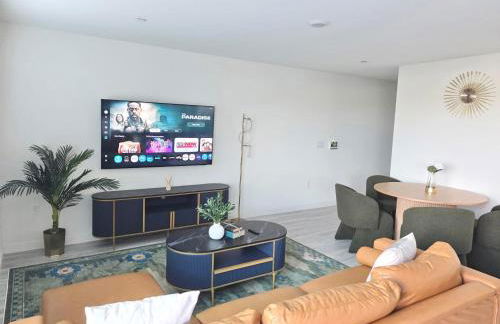 Luxury 4Bed 3Bath Roseville Home near Sports Complex and Galleria Mall - Foto 7