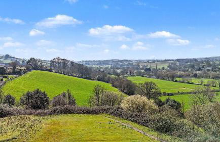 Willow Stylish pod with peaceful rural views - Photo 27