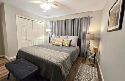 Serene Lakefront Retreat - Foto 36