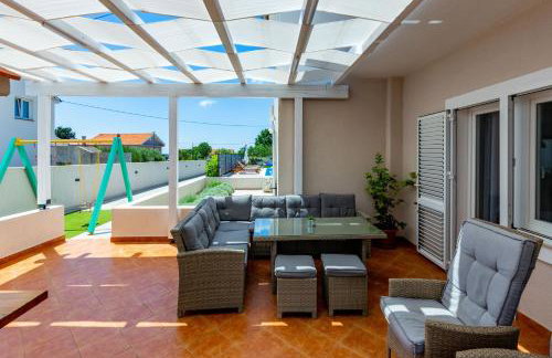 Serene Escape Near Zadar With Private Pool & Charming Outdoor Oasis - Foto 23