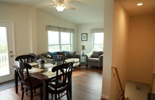 Lakeview Retreat with Fire Pit and Total Privacy - Foto 13