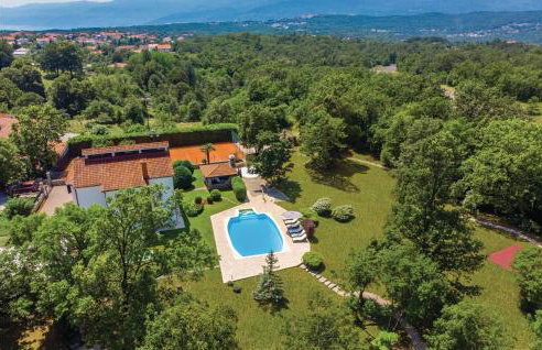 Cozy Home In Viskovo With Wifi - Photo 18