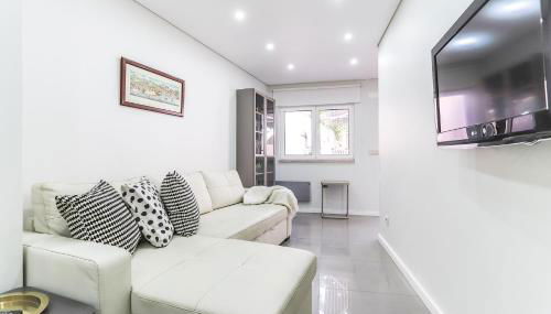 Vita Portucale ! Moscavide Casa Branca w/ Terrace - Foto 5