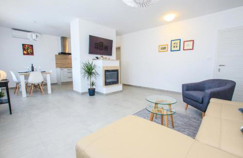 Family Beach Apartments - Photo 3