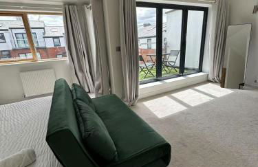 Spacious 4BR 4BA gated townhouse with balconies, Central JQ - Foto 24