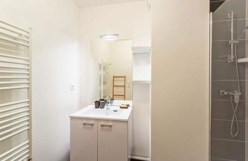 Mermoz - 2 Bedrooms - Parking - Near Metro - Foto 13