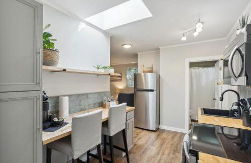 Pet-Friendly Kent Vacation Rental, Walk to Lake! - Foto 7