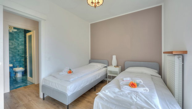 Antares150m From the Lake - Foto 5, Habitación