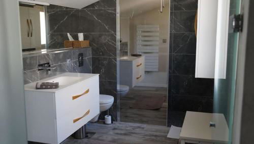 Superbe villa contemporaine vue mer dans résidence avec piscine et tennis - Foto 2