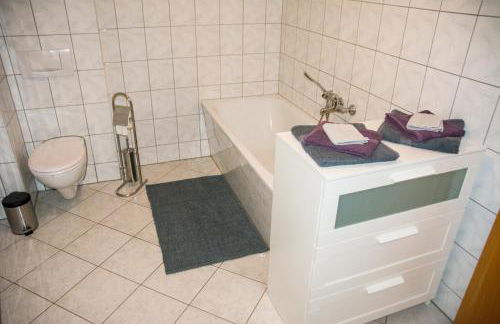 Schöne 2-Raum-Wohnung im Zentrum Waltershausens - Foto 12