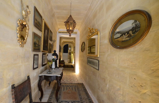 Paulos Valletta - Foto 1