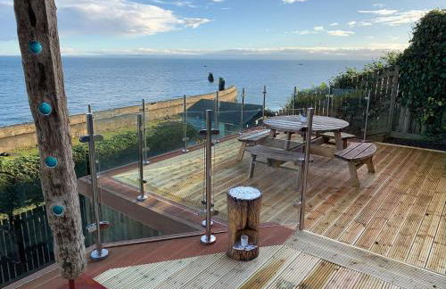 Luxury Seaside Home with Incredible Views - Foto 28