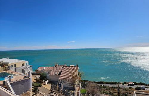 FANTÁSTICO DÚPLEX CON VISTAS IMPRESIONANTES AL MAR - Photo 28