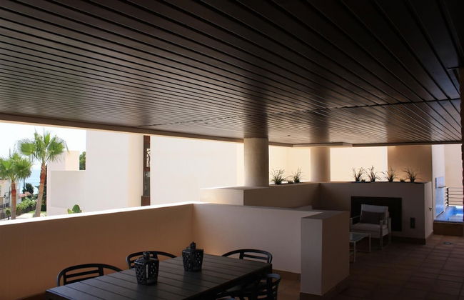 Apartment with Private Swimming Pool - Photo 14