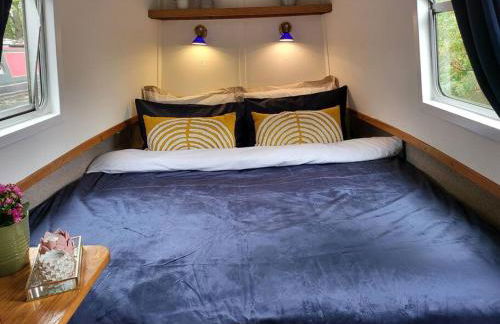 Cosy Canal Boat in Little Venice for Family & Friends - Photo 1