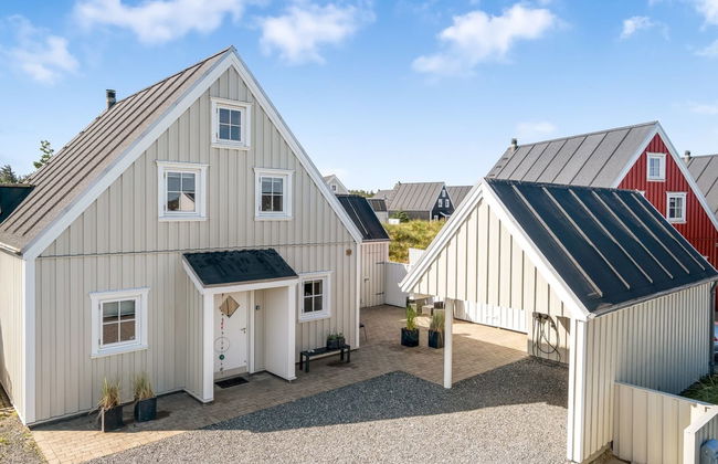 "Ingmarie" - 1km from the sea - Photo 1