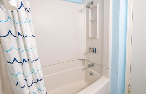 Relax by the Beach by Ryson Vacation Rentals - Foto 26