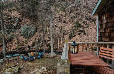 Creek Side Cabin with Wood Fired Hot Tub and Fire Pit - Foto 24