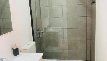 El Asturcon - Foto 2, Shower