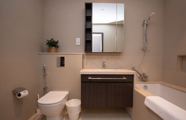 Luxurious Downtown Views With Dubai Mall Access - Photo 17