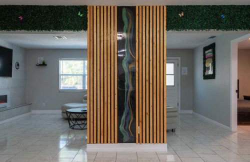 Cruise Haven with Pool, 15 Min to Port Canav & Beach - Foto 13