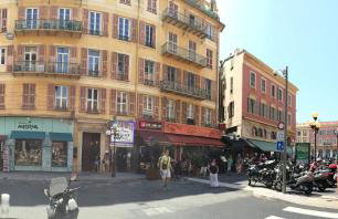 2 Bedrooms Appartement In Central Location on the famous Place Massena Nice - Photo 27