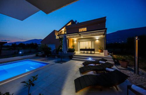 Villa Toni with 5 bedrooms and heated pool - Photo 23