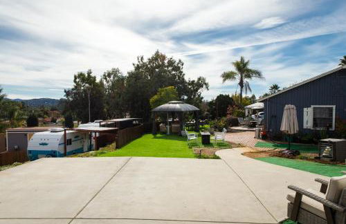 Bird of Paradise Retreat with stunning mountain views - Foto 23