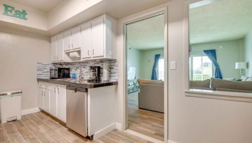 Direct Beach Access and View Satellite Beach Condo! - Foto 5